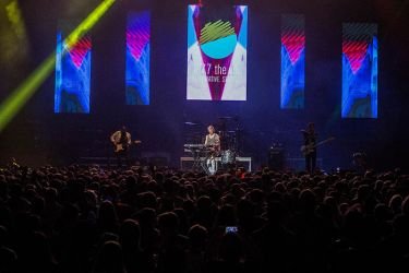 Walk The Moon  18