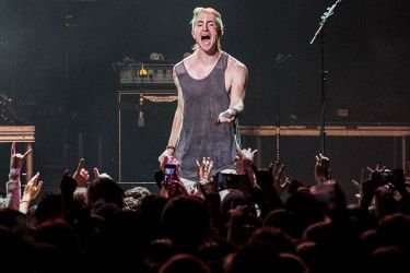 Walk The Moon  22