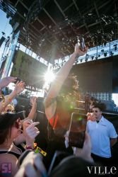 Sleigh Bells  13