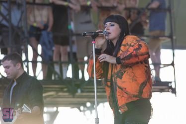 Sleigh Bells  18