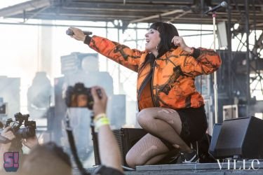 Sleigh Bells  49