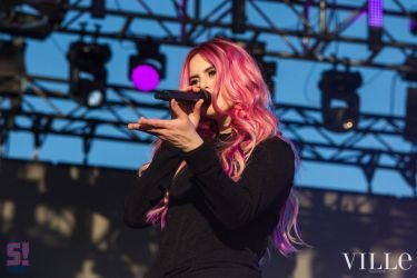 Kiiara  24