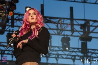 Kiiara  32