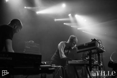 Newaxeyes  4