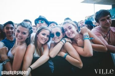 Crowd 5388