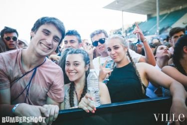 Crowd 5390