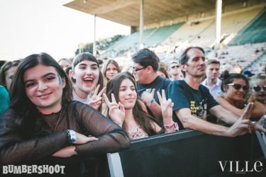Crowd 7061