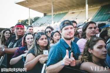 Crowd 7075