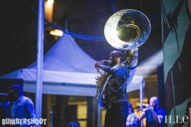 The Roots 6541