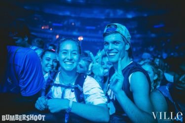 crowd 7744