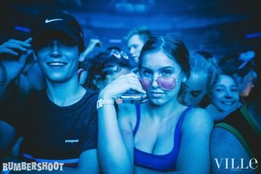 crowd 7761