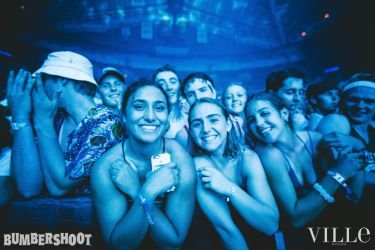crowd 7763
