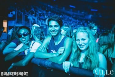 crowd 7770